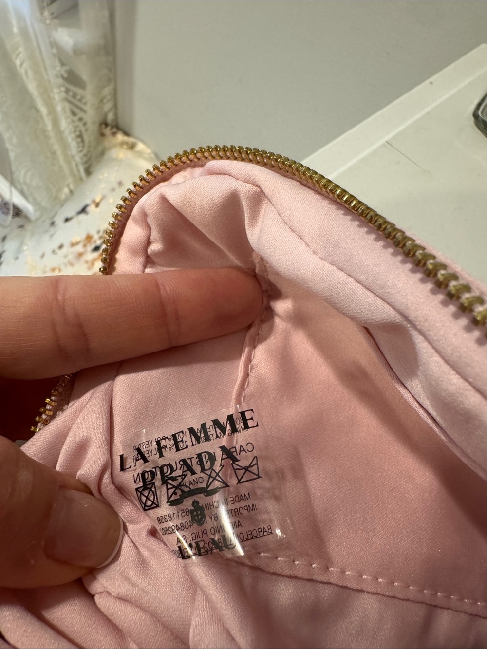 Prada Pink La Femme Cosmetic Case - Picture 12 of 14